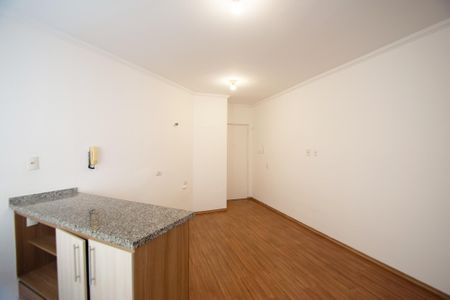 sala studio de kitnet/studio para alugar com 1 quarto, 38m² em Pinheiros, São Paulo