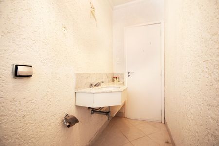 Apartamento para alugar com 160m², 3 quartos e 2 vagas Apartamento para alugar com 160m², 3 quartos e 2 vagasbanheiro