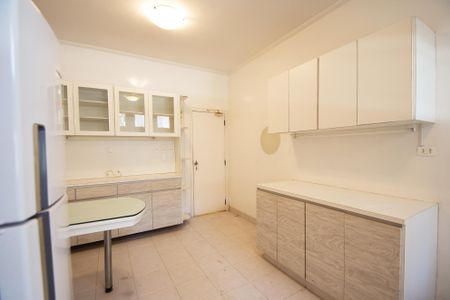 Apartamento para alugar com 160m², 3 quartos e 2 vagas Apartamento para alugar com 160m², 3 quartos e 2 vagascozinha