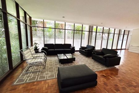 Apartamento para alugar com 160m², 3 quartos e 2 vagas Apartamento para alugar com 160m², 3 quartos e 2 vagasHall social