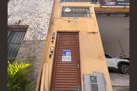 Studio para alugar com 22m², 1 quarto e sem vagaFachada + plaquinha 