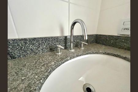 Apartamento para alugar com 56m², 2 quartos e 1 vagaBanheiro 1
