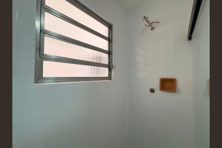 Banheiro de kitnet/studio para alugar com 1 quarto, 20m² em Parque das Nações, Santo André