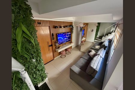 Sala de apartamento para alugar com 2 quartos, 96m² em Vila Pires, Santo André