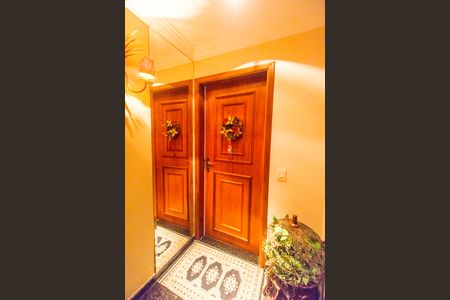 Apartamento para alugar com 212m², 4 quartos e 2 vagasEntrada