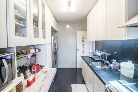 Apartamento para alugar com 212m², 4 quartos e 2 vagasCozinha
