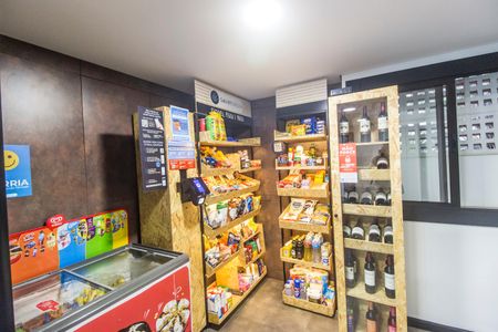 Apartamento para alugar com 212m², 4 quartos e 2 vagasMercado