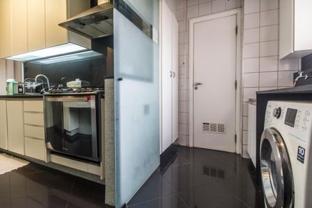 Apartamento para alugar com 212m², 4 quartos e 2 vagasÁrea de Serviço
