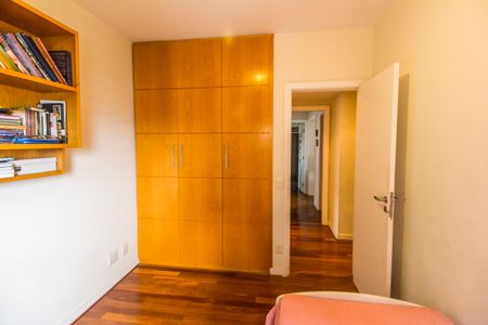 Apartamento para alugar com 212m², 4 quartos e 2 vagasEscritório