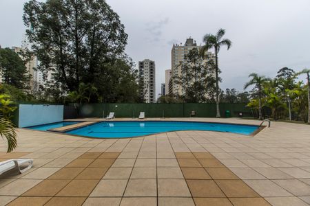 Apartamento para alugar com 212m², 4 quartos e 2 vagasPiscina