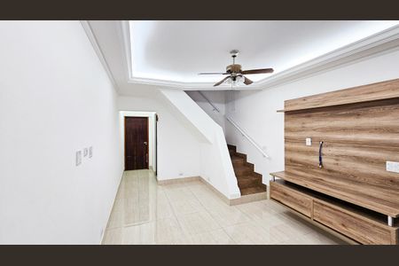 Sala de casa para alugar com 3 quartos, 156m² em Ayrosa, Osasco