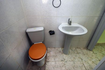 Banheiro de casa para alugar com 1 quarto, 38m² em Cordovil, Rio de Janeiro