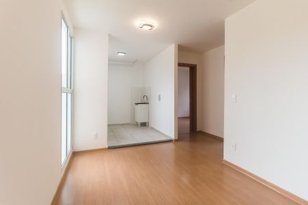Sala de apartamento para alugar com 2 quartos, 44m² em Vila Sao Paulo, Mogi das Cruzes