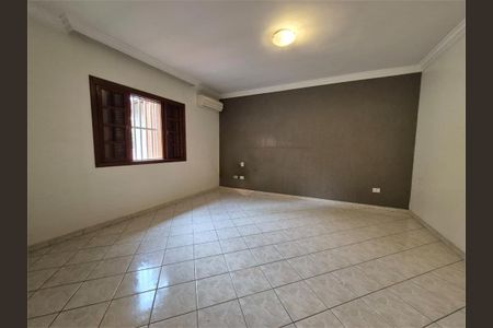 Casa à venda com 3 quartos, 134m² em Vila Fiat Lux, São Paulo