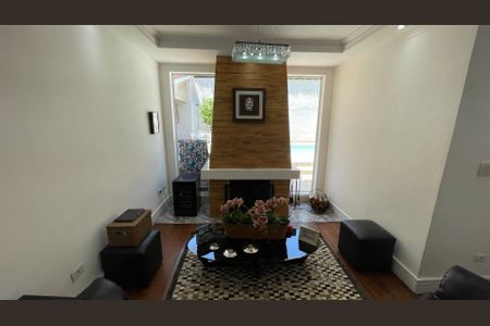 Casa à venda com 3 quartos, 290m² em Alphaville, Santana de Parnaíba