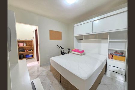 Casa à venda com 4 quartos, 160m² em Vila Salete, São Paulo