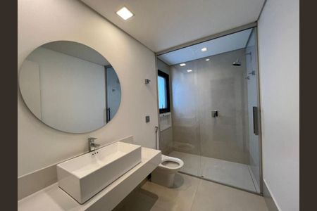 Casa à venda com 4 quartos, 550m² em Alphaville Residencial Zero, Barueri