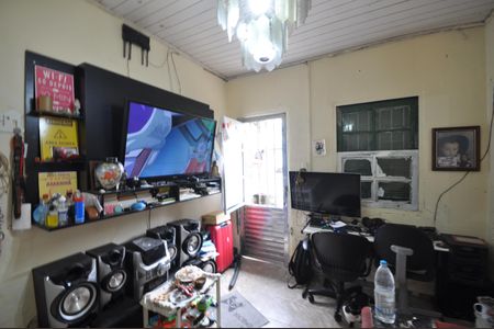 Sala de casa à venda com 1 quarto, 65m² em Guapira, São Paulo