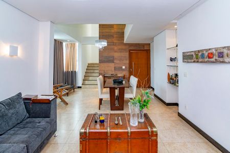 Sala 1 de casa à venda com 3 quartos, 246m² em Alto Caiçaras, Belo Horizonte