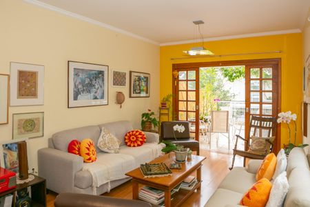 Sala de casa à venda com 3 quartos, 215m² em Sumarezinho, São Paulo