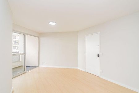 Sala de apartamento para alugar com 2 quartos, 56m² em Vila Progredior, São Paulo