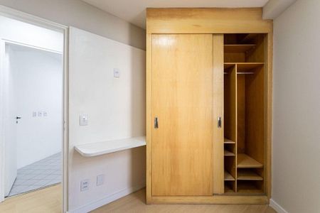 Quarto 2 de apartamento para alugar com 2 quartos, 56m² em Vila Progredior, São Paulo