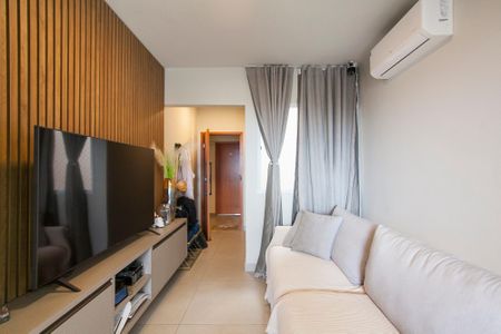 Sala de apartamento para alugar com 2 quartos, 50m² em Tibery, Uberlândia
