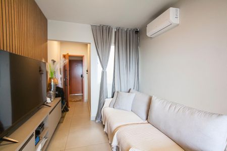 Sala de apartamento para alugar com 2 quartos, 50m² em Tibery, Uberlândia