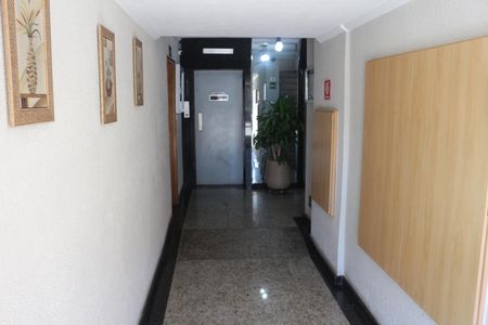 Apartamento à venda com 70m², 2 quartos e 1 vagaHall social