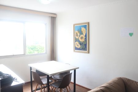 Apartamento à venda com 70m², 2 quartos e 1 vagaSala