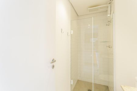 Banheiro de kitnet/studio para alugar com 1 quarto, 30m² em Vila Olímpia, São Paulo