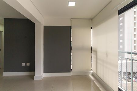 Varanda e Área de Serviço de apartamento à venda com 2 quartos, 55m² em Tatuapé, São Paulo