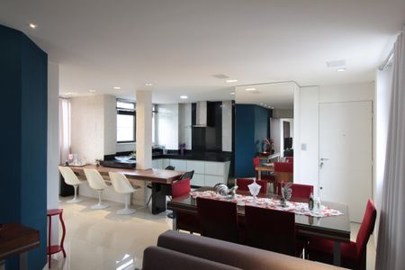 Sala de apartamento à venda com 3 quartos, 107m² em Castelo, Belo Horizonte