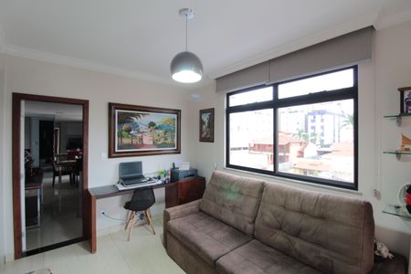 Sala de TV de apartamento à venda com 3 quartos, 107m² em Castelo, Belo Horizonte