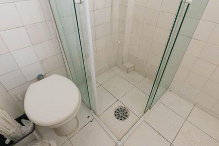 Banheiro de kitnet/studio para alugar com 1 quarto, 29m² em Vila Buarque, São Paulo