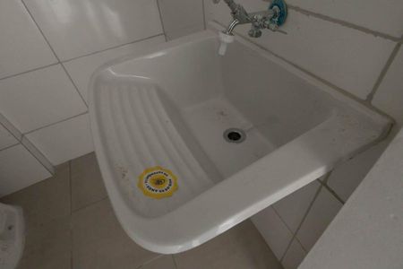 Banheiro de kitnet/studio para alugar com 1 quarto, 30m² em Higienópolis, São Paulo