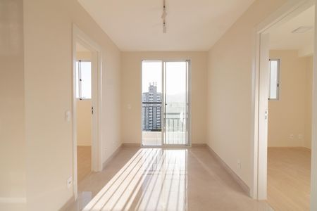 Sala - Cozinha de apartamento para alugar com 2 quartos, 35m² em Jardim Peri Peri, São Paulo