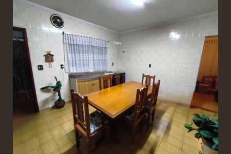 Casa à venda com 2 quartos, 144m² em Vila Metalúrgica, Santo André