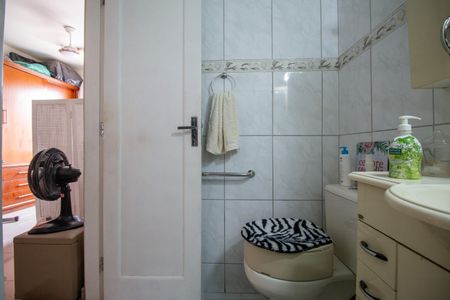 Banheiro de apartamento à venda com 1 quarto, 28m² em Imperial de São Cristóvão, Rio de Janeiro