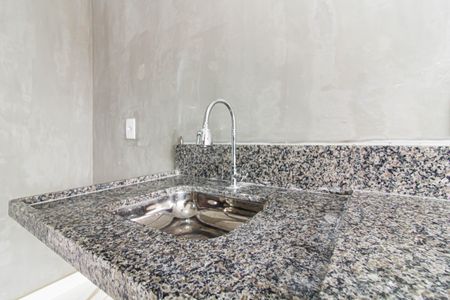 Cozinha de apartamento para alugar com 1 quarto, 25m² em Barra Funda, São Paulo