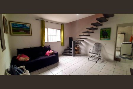 Casa 1 - Sala de casa à venda com 6 quartos, 140m² em Vila Santa Catarina, Osasco