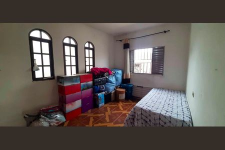Casa 1 - Quarto 1 de casa à venda com 6 quartos, 140m² em Vila Santa Catarina, Osasco