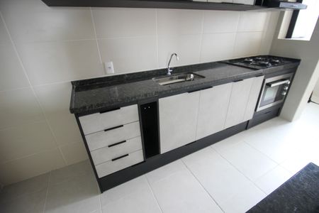 Apartamento para alugar com 64m², 2 quartos e 2 vagasCozinha