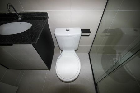 Apartamento para alugar com 64m², 2 quartos e 2 vagasBanheiro