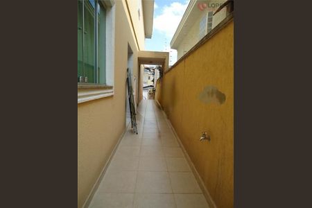 Casa à venda com 2 quartos, 260m² em Parque Sao Domingos, São Paulo