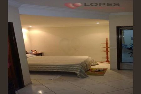 Casa à venda com 4 quartos, 180m² em Jardim Santo Elias, São Paulo