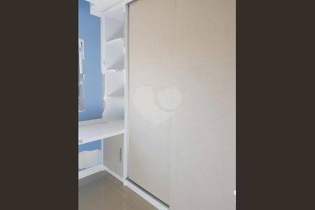 Casa à venda com 4 quartos, 400m² em Parque Maria Domitila, São Paulo