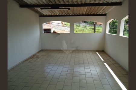 Casa à venda com 5 quartos, 195m² em Parque Sao Domingos, São Paulo