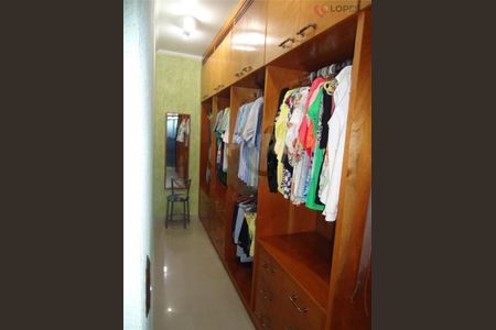 Casa à venda com 3 quartos, 180m² em Vila Mangalot, São Paulo