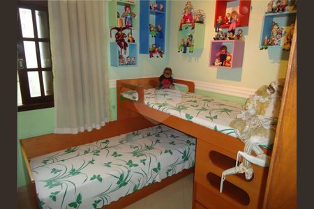 Casa à venda com 3 quartos, 180m² em Vila Mangalot, São Paulo